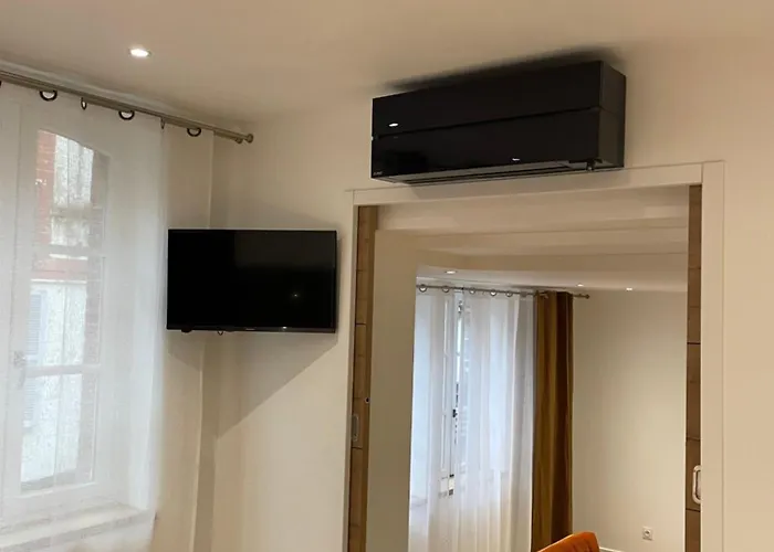 La Fleur De Sel 翁弗勒尔